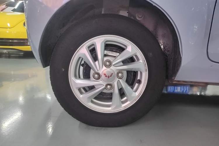 Used Wuling Hongguang MINIEV 2020 Enjoyment Model Lithium Iron Phosphate Right Rear Wheel Hub