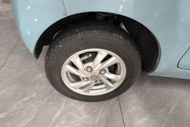 Used Wuling Hongguang MINIEV 2020 Freedom Version Lithium Iron Phosphate Right Rear Wheel Hub
