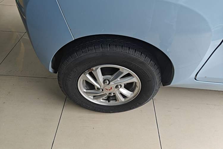 Used Wuling Hongguang MINIEV 2020 Freedom Version Lithium Iron Phosphate Right Rear Wheel Hub