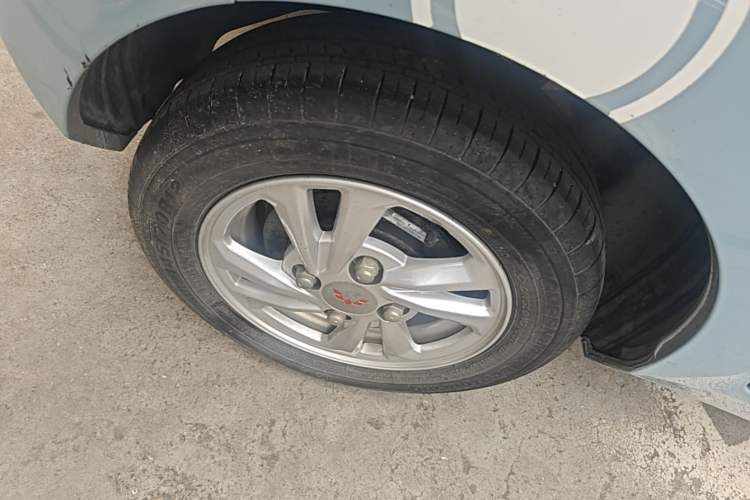 Used Wuling Hongguang MINIEV 2020 Enjoy Edition Lithium-Ion Battery Right Rear Wheel Hub