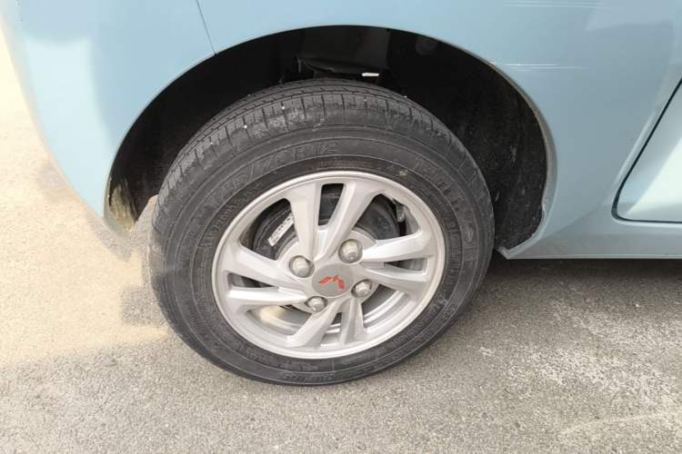 Used Wuling Hongguang MINIEV 2020 Freedom Version Lithium Iron Phosphate Right Rear Wheel Hub