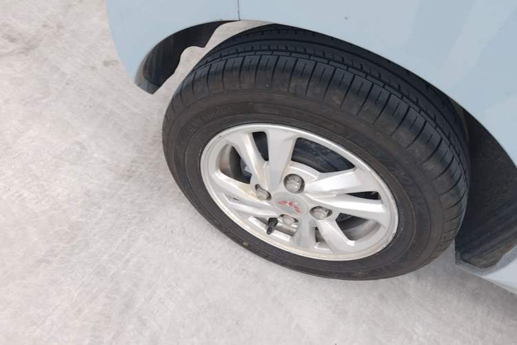 Used Wuling Hongguang MINIEV 2020 Enjoyment Model Lithium Iron Phosphate Right Rear Wheel Hub