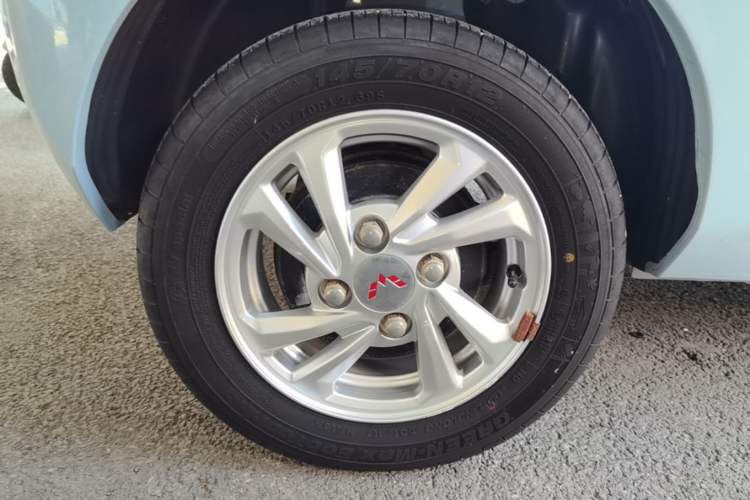 Used Wuling Hongguang MINIEV 2020 Freedom Version Lithium Iron Phosphate Right Rear Wheel Hub
