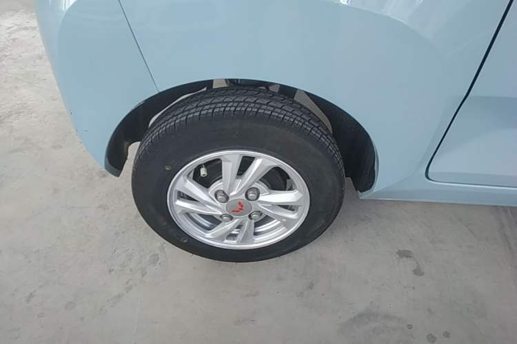 Used Wuling Hongguang MINIEV 2020 Enjoyment Model Lithium Iron Phosphate Right Rear Wheel Hub