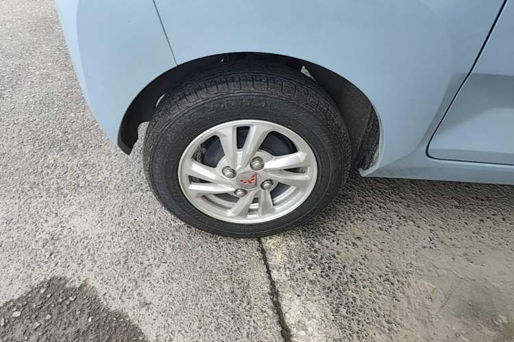 Used Wuling Hongguang MINIEV 2020 Enjoyment Model Lithium Iron Phosphate Right Rear Wheel Hub