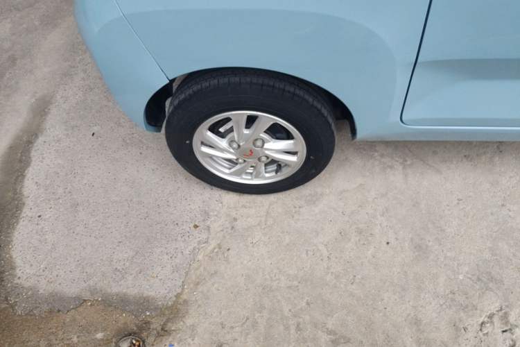 Used Wuling Hongguang MINIEV 2020 Enjoyment Model Lithium Iron Phosphate Right Rear Wheel Hub
