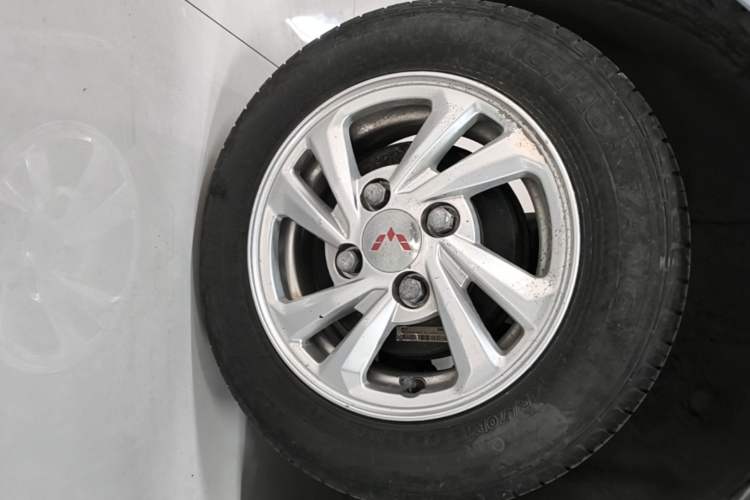 Used Wuling Hongguang MINIEV 2020 Enjoyment Model Lithium Iron Phosphate Right Rear Wheel Hub