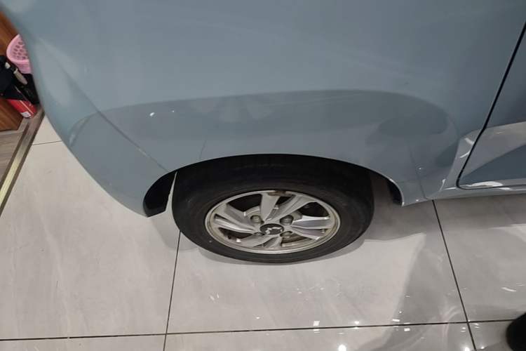 Used Wuling Hongguang MINIEV 2020 Enjoy Edition Lithium-Ion Battery Right Rear Wheel Hub