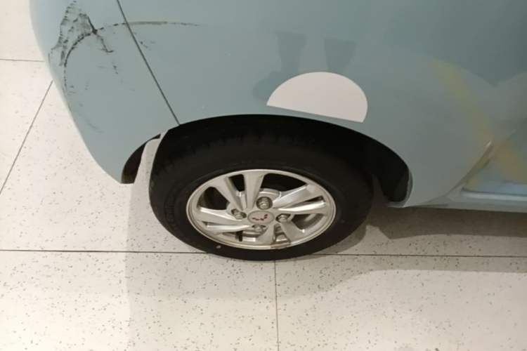 Used Wuling Hongguang MINIEV 2020 Zizai Version Lithium-NMC Right Rear Wheel Hub
