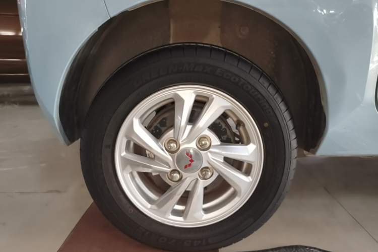 Used Wuling Hongguang MINIEV 2020 Freedom Version Lithium Iron Phosphate Right Rear Wheel Hub