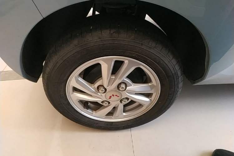 Used Wuling Hongguang MINIEV 2020 Enjoyment Model Lithium Iron Phosphate Right Rear Wheel Hub
