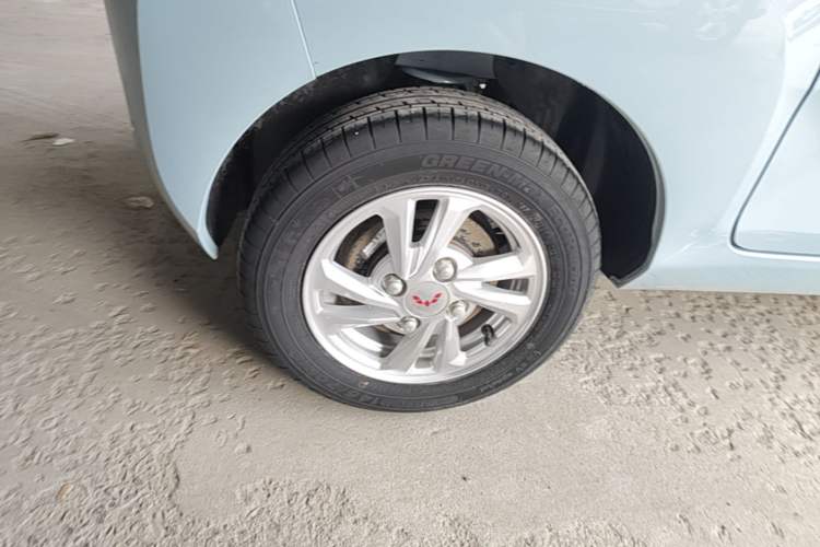Used Wuling Hongguang MINIEV 2020 Enjoyment Model Lithium Iron Phosphate Right Rear Wheel Hub