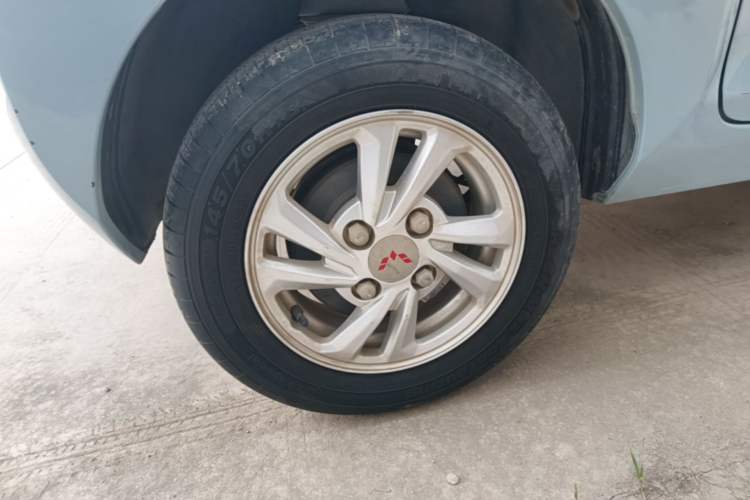 Used Wuling Hongguang MINIEV 2020 Freedom Version Lithium Iron Phosphate Right Rear Wheel Hub