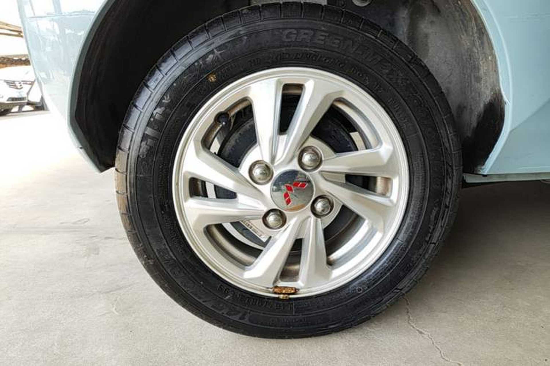 Used Wuling Hongguang MINIEV 2020 Freedom Version Lithium Iron Phosphate Right Rear Wheel Hub