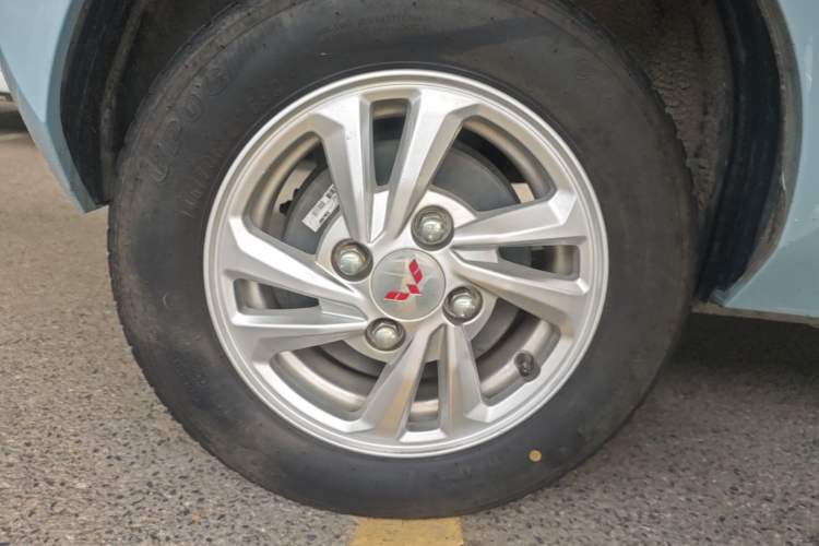 Used Wuling Hongguang MINIEV 2020 Enjoyment Model Lithium Iron Phosphate Right Rear Wheel Hub