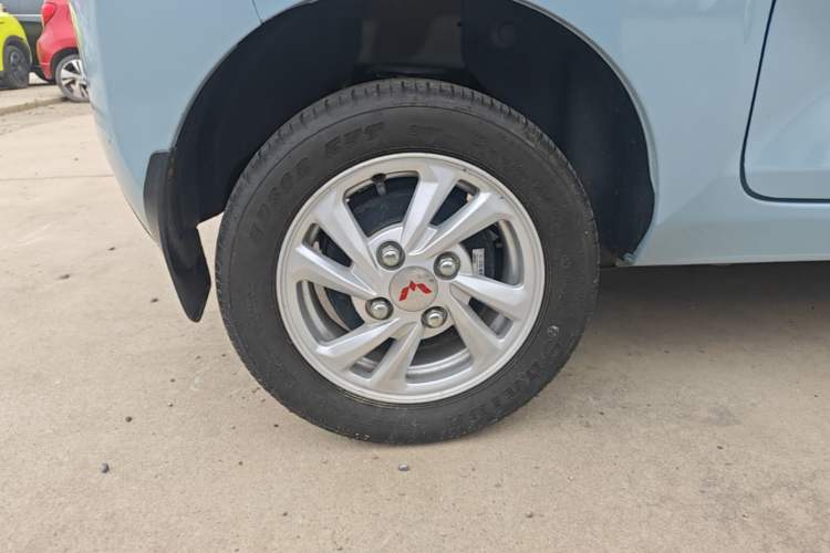 Used Wuling Hongguang MINIEV 2020 Freedom Version Lithium Iron Phosphate Right Rear Wheel Hub