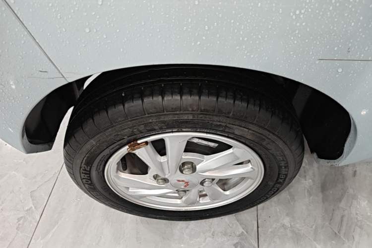 Used Wuling Hongguang MINIEV 2020 Zizai Version Lithium-NMC Right Rear Wheel Hub