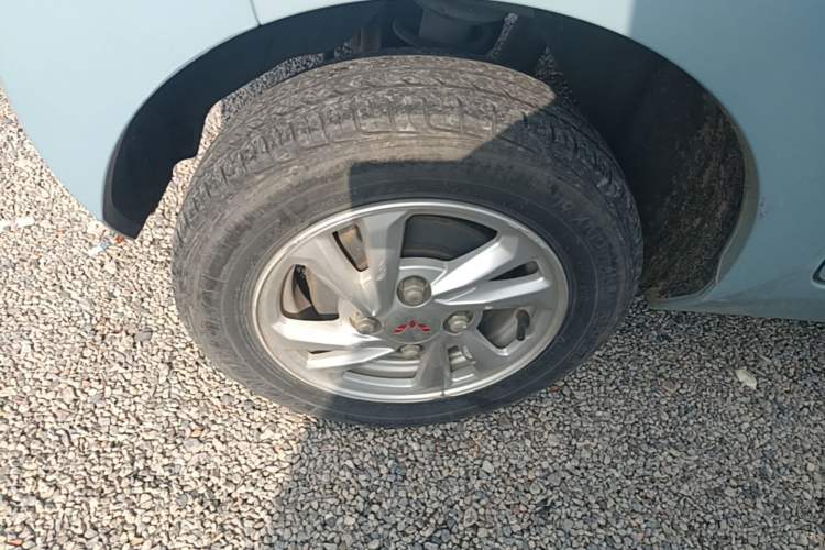 Used Wuling Hongguang MINIEV 2020 Freedom Version Lithium Iron Phosphate Right Rear Wheel Hub