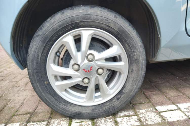 Used Wuling Hongguang MINIEV 2020 Freedom Version Lithium Iron Phosphate Right Rear Wheel Hub