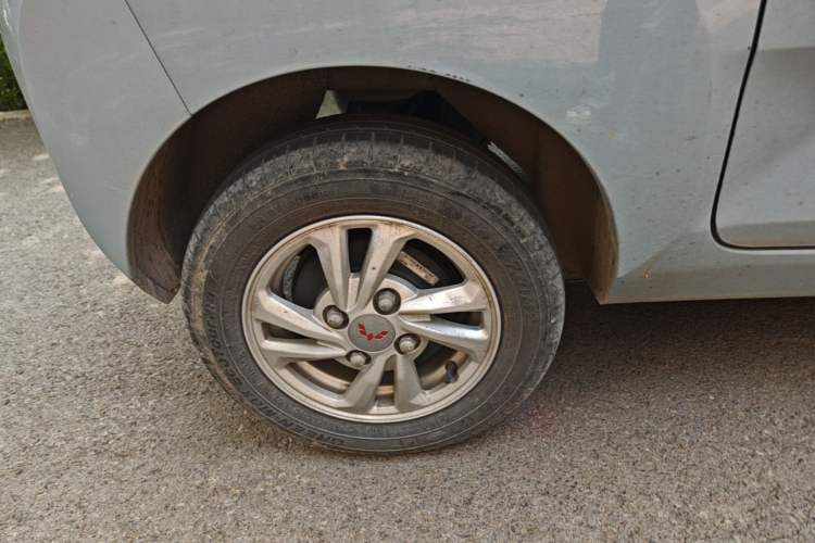 Used Wuling Hongguang MINIEV 2020 Freedom Version Lithium Iron Phosphate Right Rear Wheel Hub