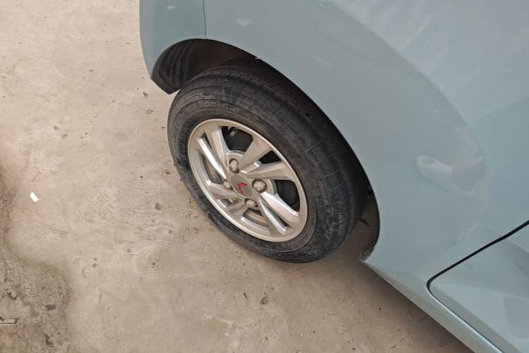 Used Wuling Hongguang MINIEV 2020 Freedom Version Lithium Iron Phosphate Right Rear Wheel Hub