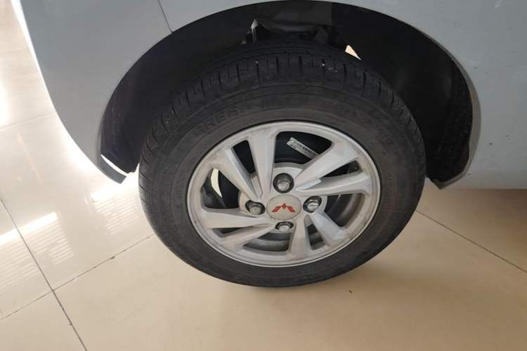 Used Wuling Hongguang MINIEV 2020 Freedom Version Lithium Iron Phosphate Right Rear Wheel Hub