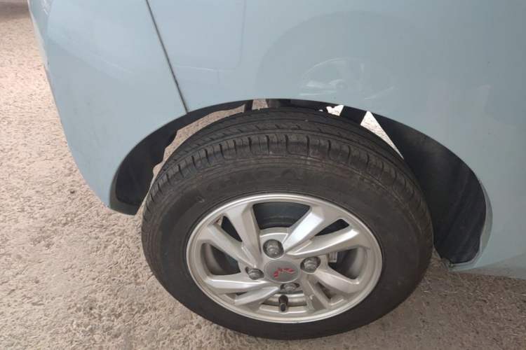 Used Wuling Hongguang MINIEV 2020 Freedom Version Lithium Iron Phosphate Right Rear Wheel Hub
