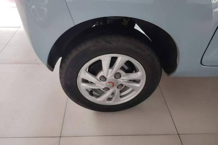 Used Wuling Hongguang MINIEV 2020 Freedom Version Lithium Iron Phosphate Right Rear Wheel Hub