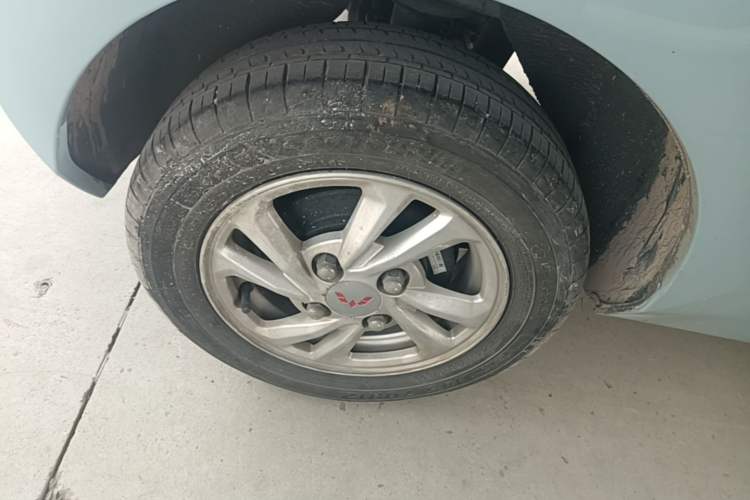 Used Wuling Hongguang MINIEV 2020 Freedom Version Lithium Iron Phosphate Right Rear Wheel Hub