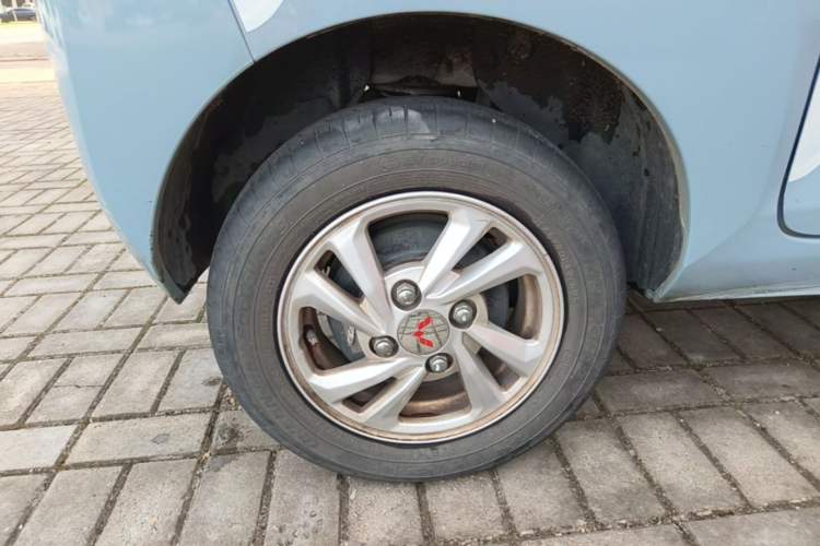 Used Wuling Hongguang MINIEV 2020 Freedom Version Lithium Iron Phosphate Right Rear Wheel Hub