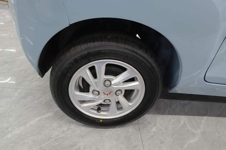 Used Wuling Hongguang MINIEV 2020 Enjoyment Model Lithium Iron Phosphate Right Rear Wheel Hub