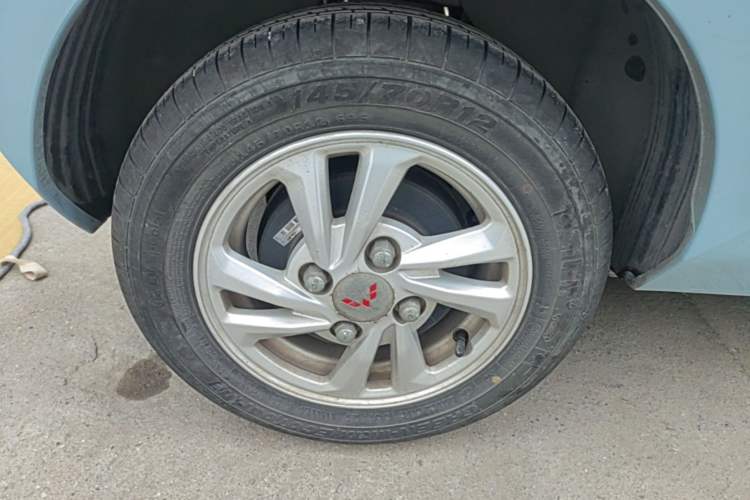 Used Wuling Hongguang MINIEV 2020 Freedom Version Lithium Iron Phosphate Right Rear Wheel Hub