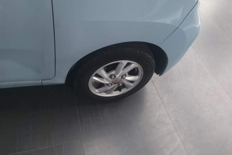 Used Wuling Hongguang MINIEV 2020 Freedom Version Lithium Iron Phosphate Right Rear Wheel Hub