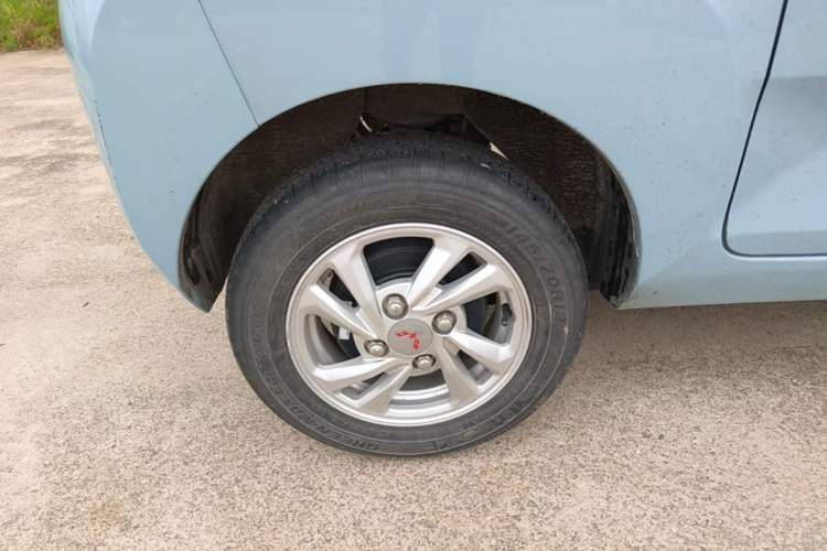 Used Wuling Hongguang MINIEV 2020 Freedom Version Lithium Iron Phosphate Right Rear Wheel Hub
