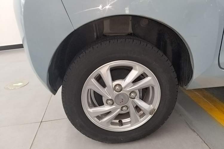 Used Wuling Hongguang MINIEV 2020 Enjoy Edition Lithium-Ion Battery Right Rear Wheel Hub
