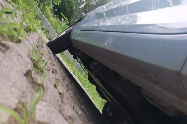 Used Wuling Hongguang MINIEV 2020 Enjoyment Model Lithium Iron Phosphate Right Side Sill