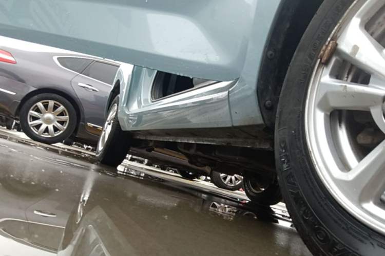 Used Wuling Hongguang MINIEV 2020 Enjoyment Model Lithium Iron Phosphate Right Side Sill