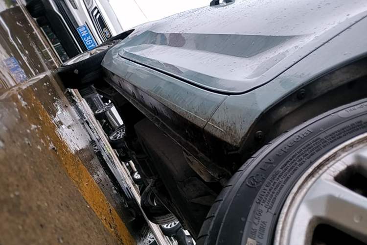 Used Wuling Hongguang MINIEV 2020 Freedom Version Lithium Iron Phosphate Right Side Sill