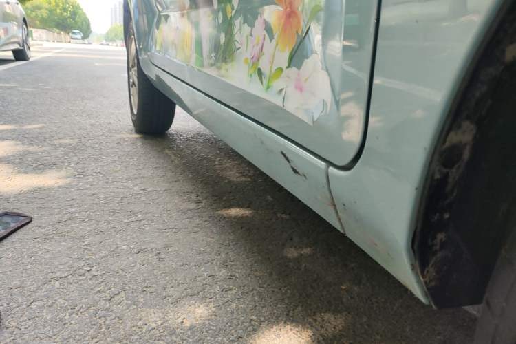 Used Wuling Hongguang MINIEV 2020 Enjoyment Model Lithium Iron Phosphate Right Side Sill