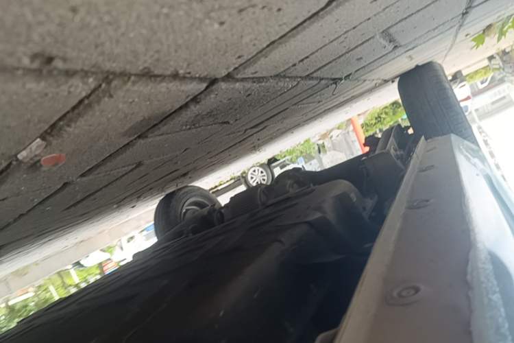 Used Wuling Hongguang MINIEV 2020 Enjoyment Model Lithium Iron Phosphate Right Side Sill