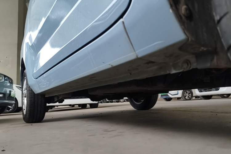 Used Wuling Hongguang MINIEV 2020 Freedom Version Lithium Iron Phosphate Right Side Sill