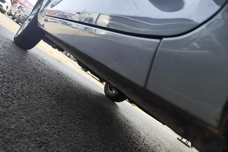 Used Wuling Hongguang MINIEV 2020 Enjoyment Model Lithium Iron Phosphate Right Side Sill