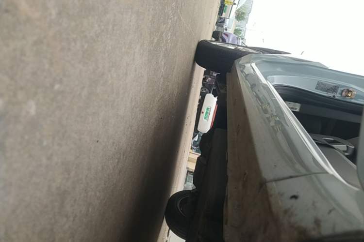 Used Wuling Hongguang MINIEV 2020 Freedom Version Lithium Iron Phosphate Right Side Sill