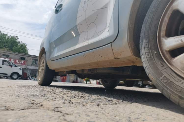 Used Wuling Hongguang MINIEV 2020 Enjoyment Model Lithium Iron Phosphate Right Side Sill