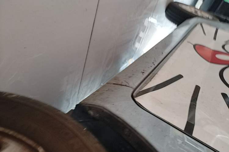 Used Wuling Hongguang MINIEV 2020 Lite Version Lithium Iron Phosphate Right Side Sill