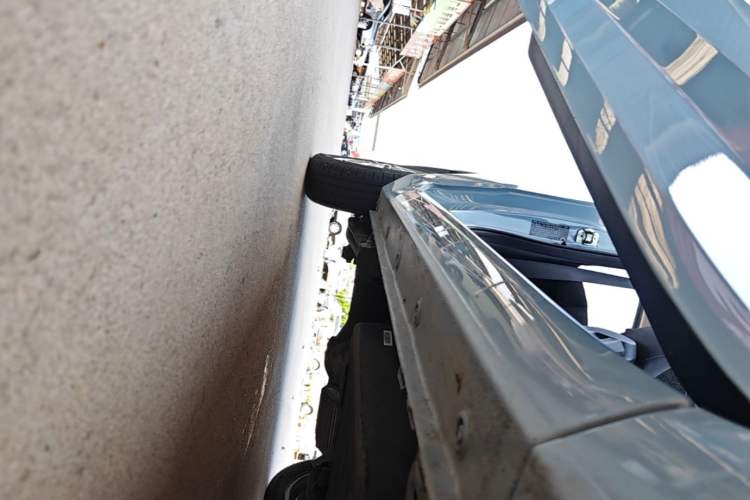 Used Wuling Hongguang MINIEV 2020 Lite Version Lithium Iron Phosphate Right Side Sill