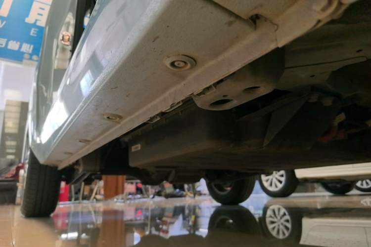 Used Wuling Hongguang MINIEV 2020 Freedom Version Lithium Iron Phosphate Right Side Sill