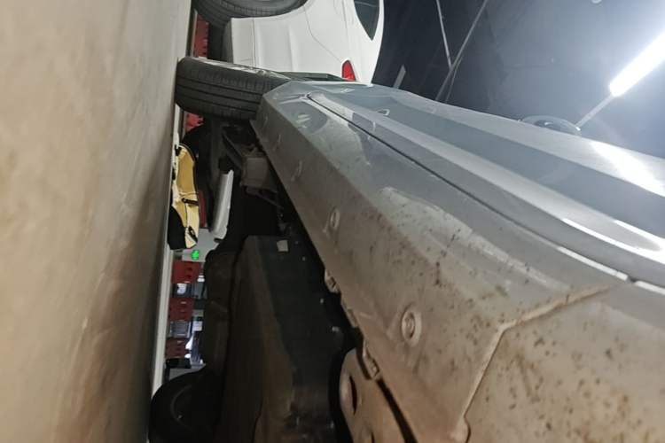 Used Wuling Hongguang MINIEV 2020 Freedom Version Lithium Iron Phosphate Right Side Sill