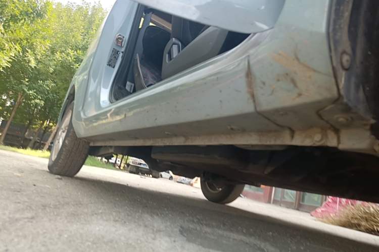Used Wuling Hongguang MINIEV 2020 Freedom Version Lithium Iron Phosphate Right Side Sill