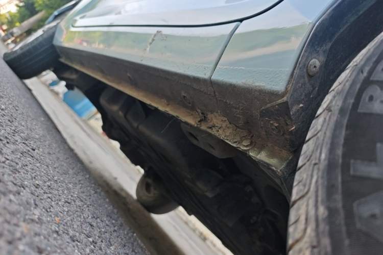 Used Wuling Hongguang MINIEV 2020 Enjoyment Model Lithium Iron Phosphate Right Side Sill